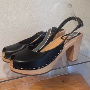 Toffel nailed in Sweden hashbeens navy blue Leather Slingback Wooden Heel Clog